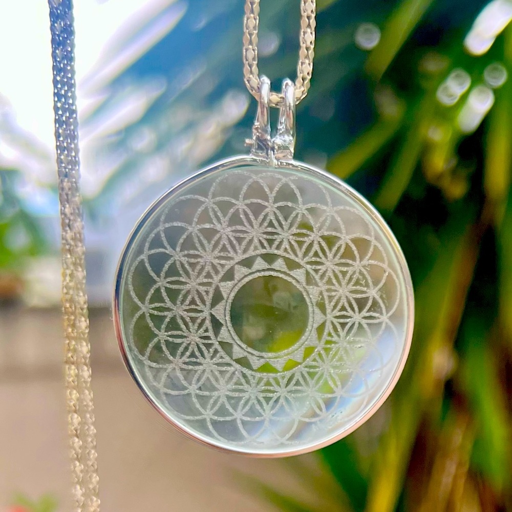 Elegant Silver Geometric Pendant | Light-Catching & Reflective Beauty